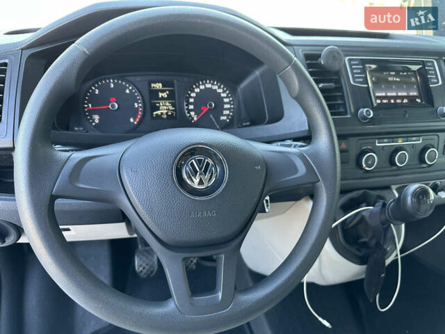 Черный Фольксваген Transporter, объемом двигателя 2 л и пробегом 209 тыс. км за 22000 $, фото 6 на Automoto.ua