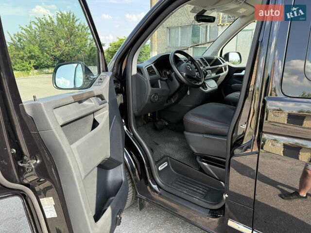 Чорний Фольксваген Transporter, об'ємом двигуна 2 л та пробігом 140 тис. км за 35000 $, фото 7 на Automoto.ua