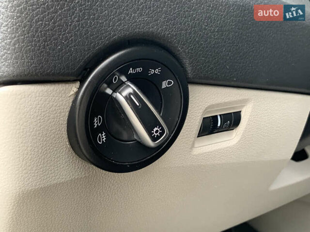 Чорний Фольксваген Transporter, об'ємом двигуна 2 л та пробігом 291 тис. км за 25699 $, фото 40 на Automoto.ua