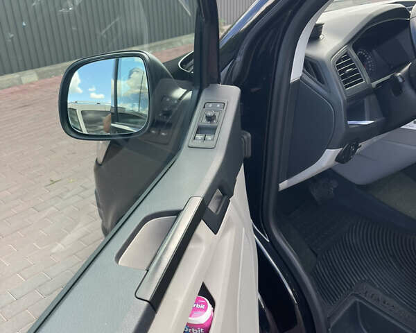 Черный Фольксваген Transporter, объемом двигателя 2 л и пробегом 282 тыс. км за 23900 $, фото 16 на Automoto.ua