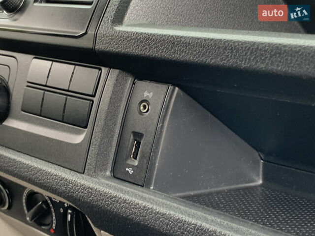 Чорний Фольксваген Transporter, об'ємом двигуна 2 л та пробігом 291 тис. км за 25699 $, фото 35 на Automoto.ua