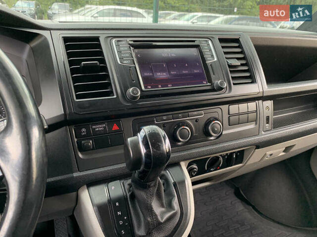 Чорний Фольксваген Transporter, об'ємом двигуна 2 л та пробігом 291 тис. км за 25699 $, фото 48 на Automoto.ua