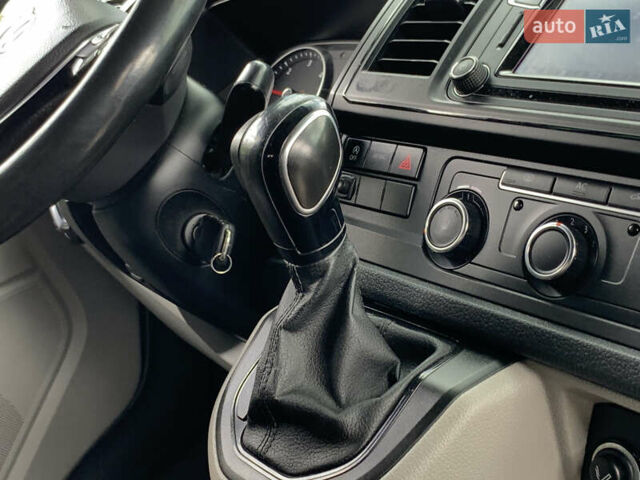 Чорний Фольксваген Transporter, об'ємом двигуна 2 л та пробігом 291 тис. км за 25699 $, фото 38 на Automoto.ua