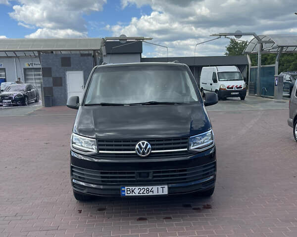 Черный Фольксваген Transporter, объемом двигателя 2 л и пробегом 282 тыс. км за 23900 $, фото 1 на Automoto.ua
