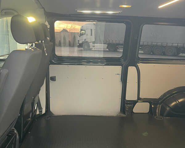 Черный Фольксваген Transporter, объемом двигателя 2 л и пробегом 282 тыс. км за 23900 $, фото 29 на Automoto.ua
