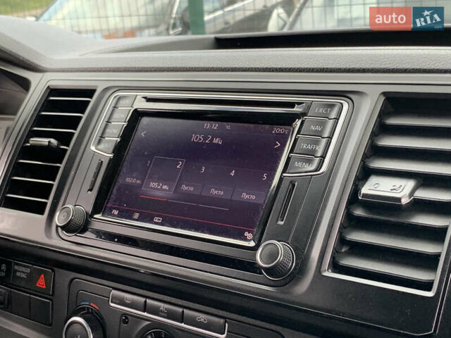 Чорний Фольксваген Transporter, об'ємом двигуна 2 л та пробігом 291 тис. км за 25699 $, фото 37 на Automoto.ua