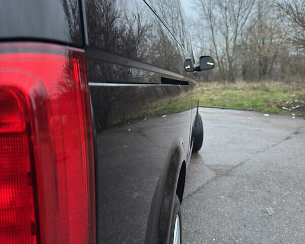 Черный Фольксваген Transporter, объемом двигателя 1.97 л и пробегом 221 тыс. км за 29350 $, фото 65 на Automoto.ua