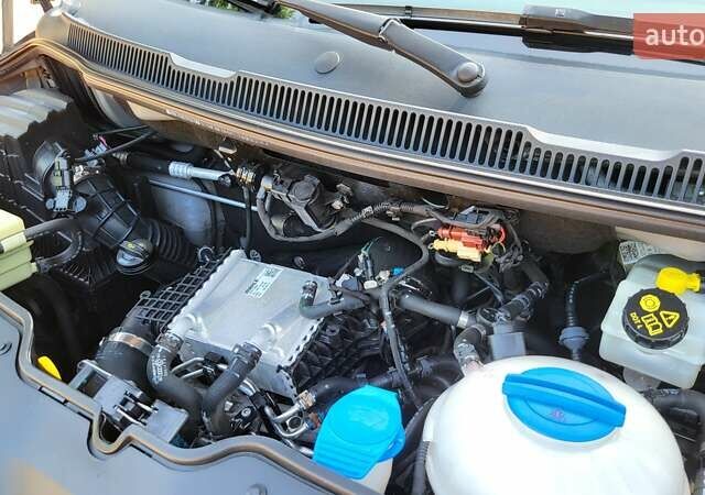 Черный Фольксваген Transporter, объемом двигателя 2 л и пробегом 220 тыс. км за 22900 $, фото 40 на Automoto.ua