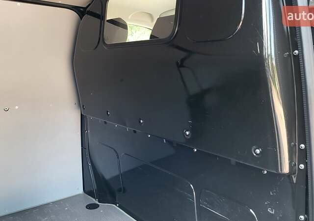 Черный Фольксваген Transporter, объемом двигателя 2 л и пробегом 220 тыс. км за 22900 $, фото 35 на Automoto.ua