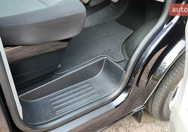 Черный Фольксваген Transporter, объемом двигателя 2 л и пробегом 220 тыс. км за 22900 $, фото 29 на Automoto.ua