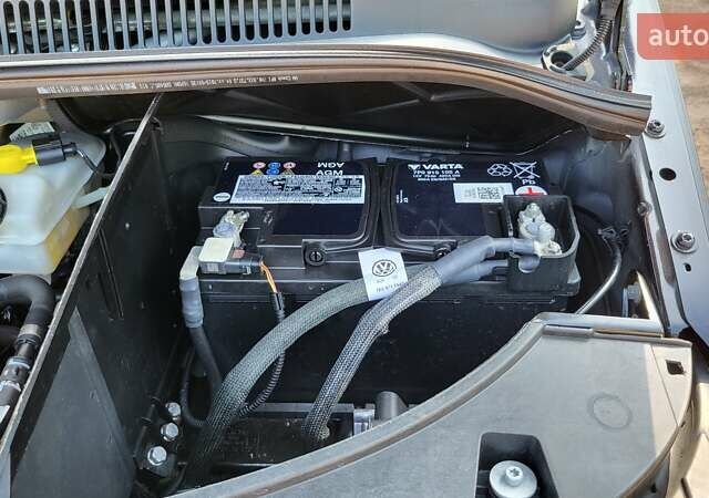 Черный Фольксваген Transporter, объемом двигателя 2 л и пробегом 220 тыс. км за 22900 $, фото 41 на Automoto.ua