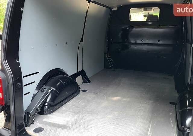 Черный Фольксваген Transporter, объемом двигателя 2 л и пробегом 220 тыс. км за 22900 $, фото 37 на Automoto.ua