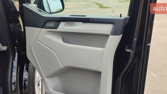 Чорний Фольксваген Transporter, об'ємом двигуна 2 л та пробігом 291 тис. км за 19900 $, фото 18 на Automoto.ua