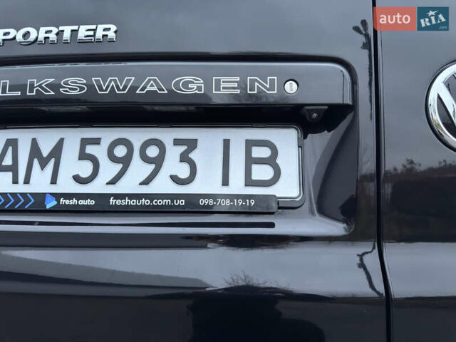 Черный Фольксваген Transporter, объемом двигателя 1.97 л и пробегом 221 тыс. км за 29350 $, фото 69 на Automoto.ua