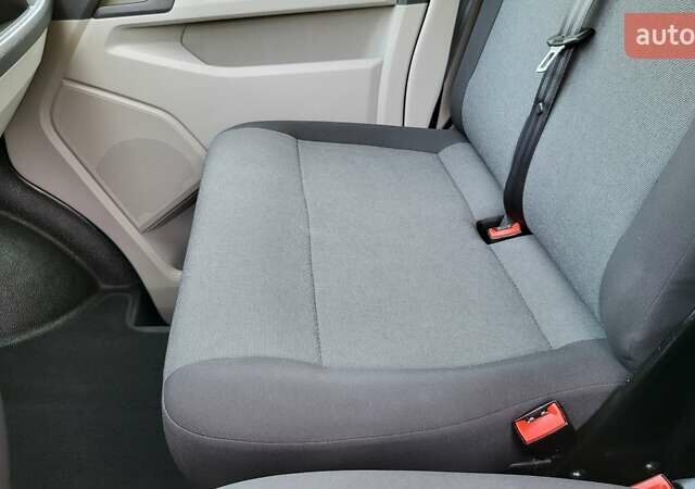 Черный Фольксваген Transporter, объемом двигателя 2 л и пробегом 220 тыс. км за 22900 $, фото 27 на Automoto.ua