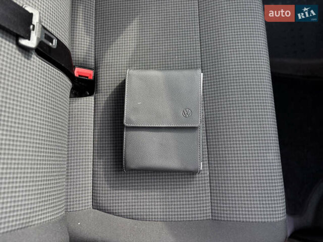 Черный Фольксваген Transporter, объемом двигателя 2 л и пробегом 210 тыс. км за 24800 $, фото 30 на Automoto.ua