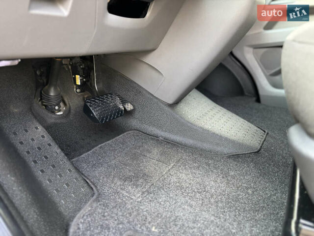 Черный Фольксваген Transporter, объемом двигателя 2 л и пробегом 210 тыс. км за 24800 $, фото 11 на Automoto.ua