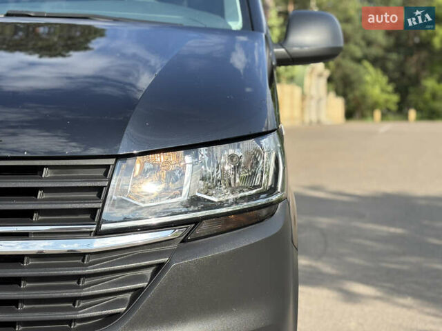 Черный Фольксваген Transporter, объемом двигателя 2 л и пробегом 210 тыс. км за 24800 $, фото 3 на Automoto.ua