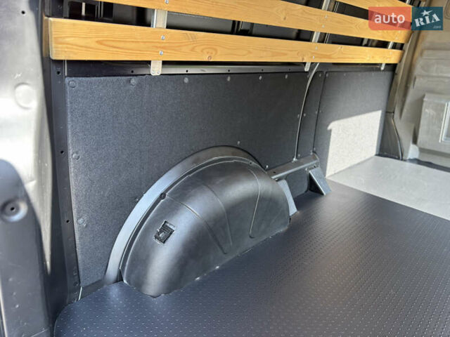 Черный Фольксваген Transporter, объемом двигателя 2 л и пробегом 210 тыс. км за 24800 $, фото 20 на Automoto.ua