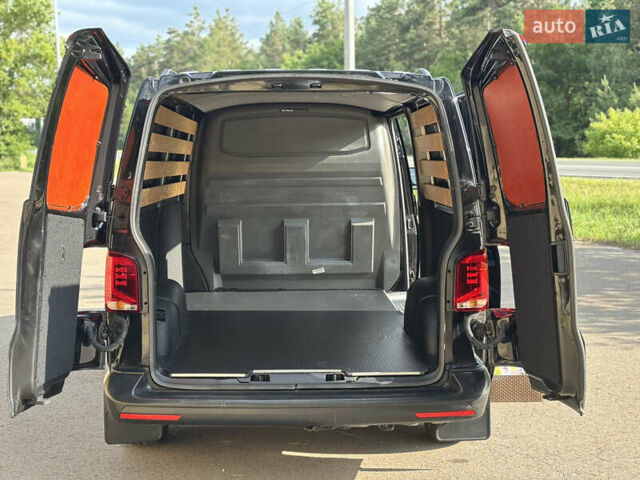 Черный Фольксваген Transporter, объемом двигателя 2 л и пробегом 210 тыс. км за 24800 $, фото 23 на Automoto.ua