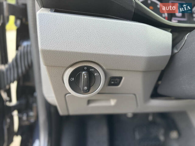 Черный Фольксваген Transporter, объемом двигателя 2 л и пробегом 210 тыс. км за 24800 $, фото 13 на Automoto.ua