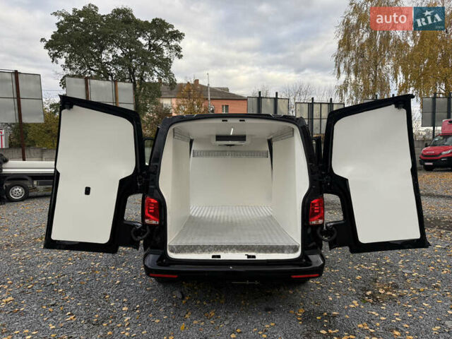 Чорний Фольксваген Transporter, об'ємом двигуна 2 л та пробігом 219 тис. км за 29900 $, фото 17 на Automoto.ua
