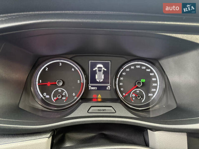 Чорний Фольксваген Transporter, об'ємом двигуна 2 л та пробігом 219 тис. км за 29900 $, фото 28 на Automoto.ua