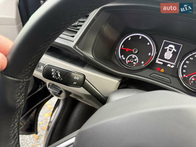 Чорний Фольксваген Transporter, об'ємом двигуна 2 л та пробігом 219 тис. км за 29900 $, фото 29 на Automoto.ua