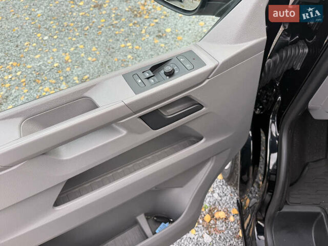 Чорний Фольксваген Transporter, об'ємом двигуна 2 л та пробігом 219 тис. км за 29900 $, фото 23 на Automoto.ua