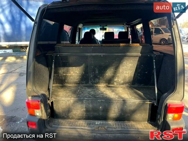 Черный Фольксваген Transporter, объемом двигателя 2.5 л и пробегом 350 тыс. км за 3999 $, фото 8 на Automoto.ua