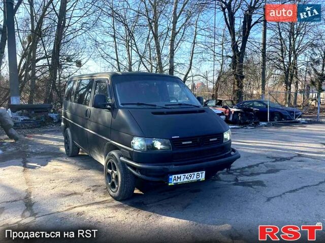 Черный Фольксваген Transporter, объемом двигателя 2.5 л и пробегом 350 тыс. км за 3999 $, фото 3 на Automoto.ua