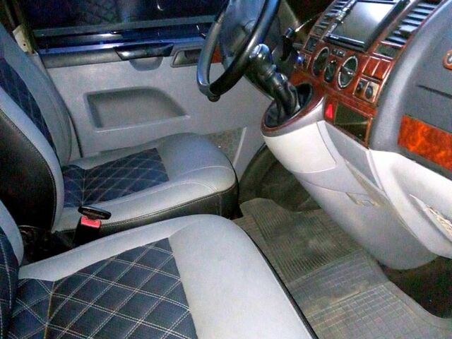 Чорний Фольксваген Transporter, об'ємом двигуна 2.5 л та пробігом 379 тис. км за 6800 $, фото 10 на Automoto.ua