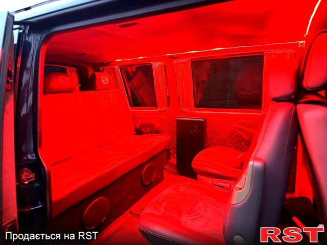 Черный Фольксваген Transporter, объемом двигателя 1.9 л и пробегом 250 тыс. км за 9950 $, фото 10 на Automoto.ua