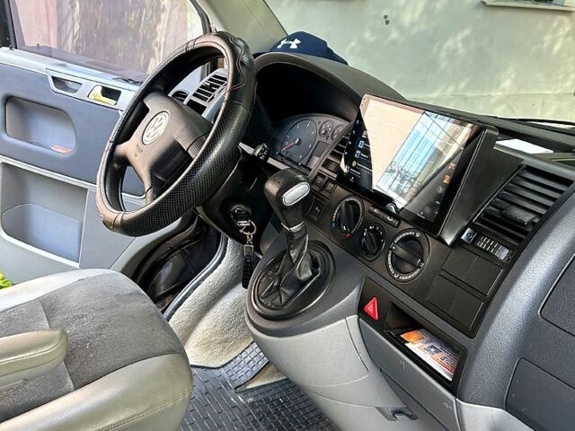 Черный Фольксваген Transporter, объемом двигателя 2.5 л и пробегом 266 тыс. км за 12000 $, фото 8 на Automoto.ua