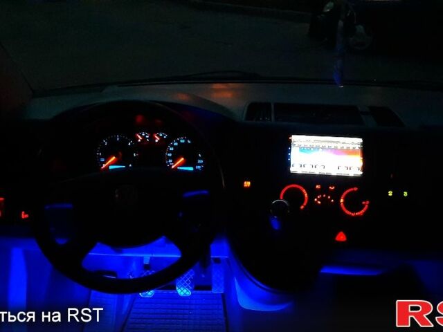 Черный Фольксваген Transporter, объемом двигателя 1.9 л и пробегом 312 тыс. км за 8000 $, фото 8 на Automoto.ua