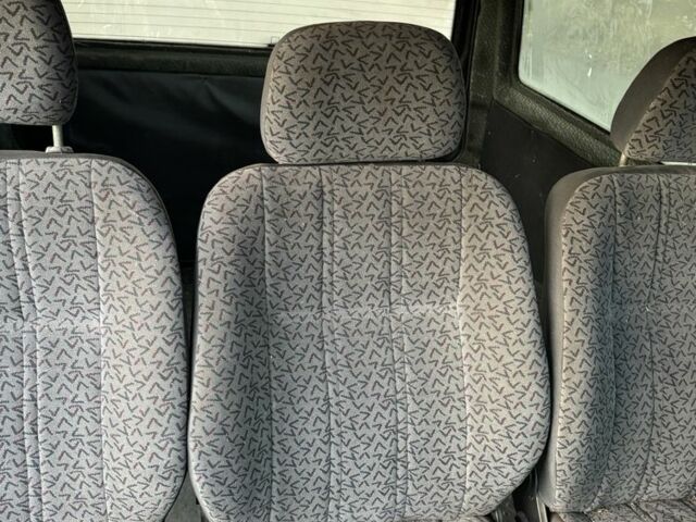 Фиолетовый Фольксваген Transporter, объемом двигателя 1.9 л и пробегом 290 тыс. км за 4500 $, фото 7 на Automoto.ua