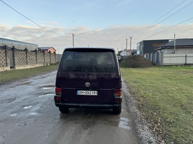 Фиолетовый Фольксваген Transporter, объемом двигателя 1.9 л и пробегом 290 тыс. км за 4500 $, фото 4 на Automoto.ua