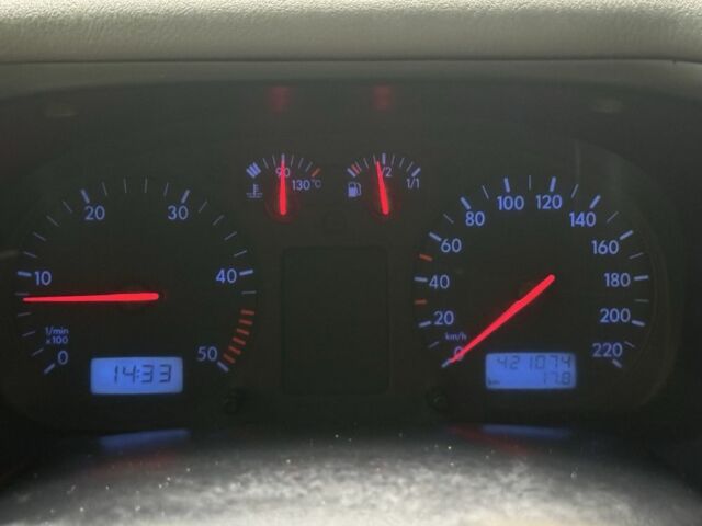 Коричневый Фольксваген Transporter, объемом двигателя 2.5 л и пробегом 420 тыс. км за 4380 $, фото 5 на Automoto.ua