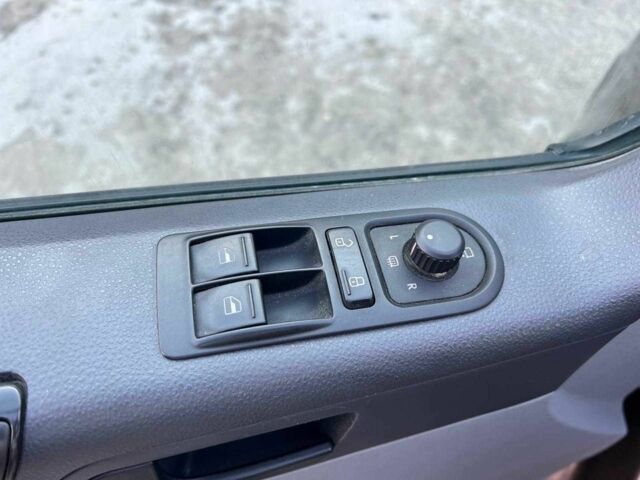 Коричневий Фольксваген Transporter, об'ємом двигуна 2 л та пробігом 249 тис. км за 14000 $, фото 15 на Automoto.ua