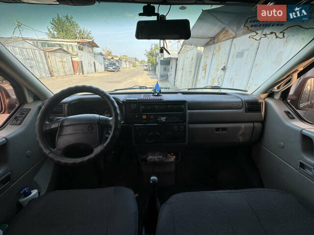 Коричневый Фольксваген Transporter, объемом двигателя 2.4 л и пробегом 300 тыс. км за 8300 $, фото 14 на Automoto.ua