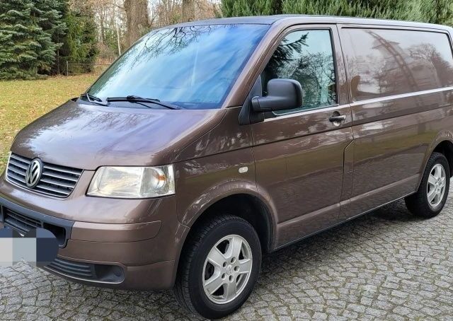 Коричневый Фольксваген Transporter, объемом двигателя 1.9 л и пробегом 360 тыс. км за 4050 $, фото 1 на Automoto.ua