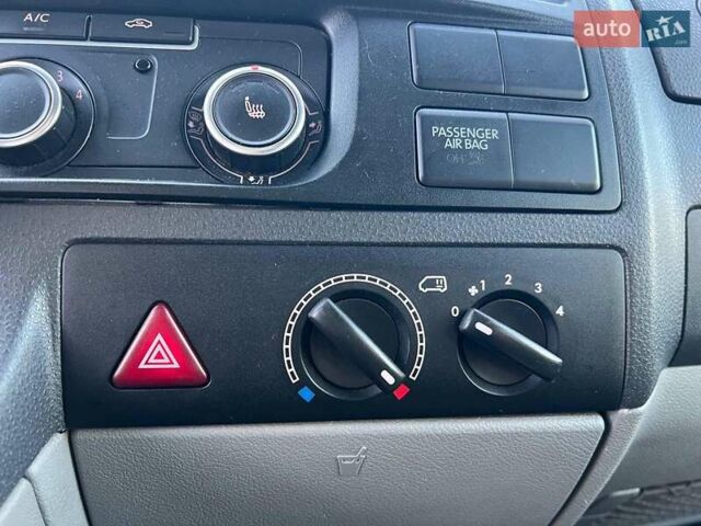 Коричневий Фольксваген Transporter, об'ємом двигуна 2 л та пробігом 249 тис. км за 14000 $, фото 30 на Automoto.ua