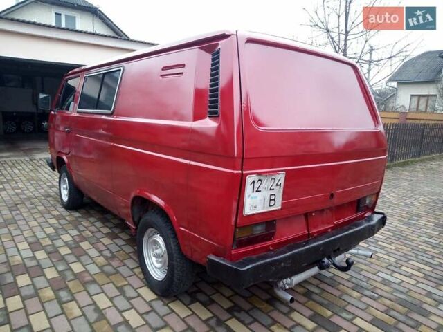 Красный Фольксваген Transporter, объемом двигателя 1 л и пробегом 300 тыс. км за 1650 $, фото 5 на Automoto.ua
