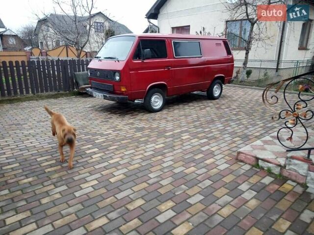 Красный Фольксваген Transporter, объемом двигателя 1 л и пробегом 300 тыс. км за 1650 $, фото 1 на Automoto.ua