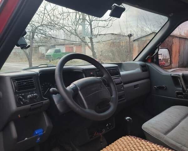 Червоний Фольксваген Transporter, об'ємом двигуна 1.9 л та пробігом 409 тис. км за 6800 $, фото 3 на Automoto.ua