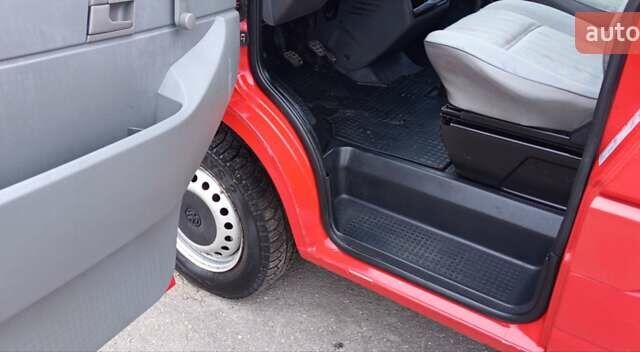 Червоний Фольксваген Transporter, об'ємом двигуна 2.46 л та пробігом 275 тис. км за 7000 $, фото 27 на Automoto.ua