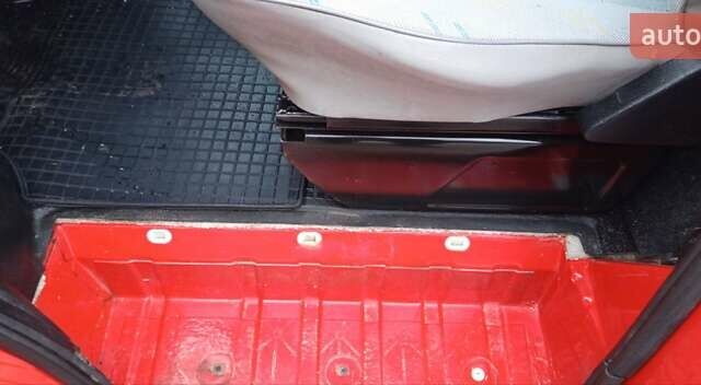 Червоний Фольксваген Transporter, об'ємом двигуна 2.46 л та пробігом 275 тис. км за 7000 $, фото 29 на Automoto.ua