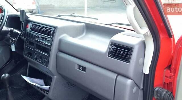 Червоний Фольксваген Transporter, об'ємом двигуна 2.46 л та пробігом 275 тис. км за 7000 $, фото 23 на Automoto.ua