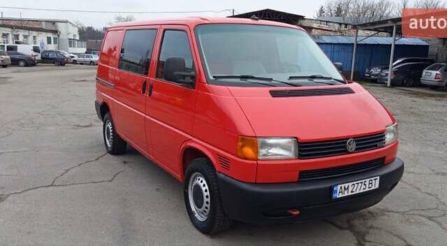 Червоний Фольксваген Transporter, об'ємом двигуна 2.46 л та пробігом 275 тис. км за 7000 $, фото 2 на Automoto.ua