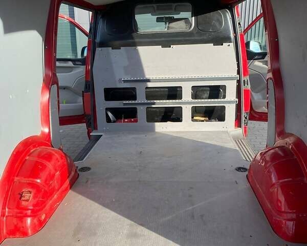Червоний Фольксваген Transporter, об'ємом двигуна 2 л та пробігом 265 тис. км за 14900 $, фото 11 на Automoto.ua